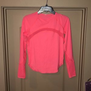 Lululemon top